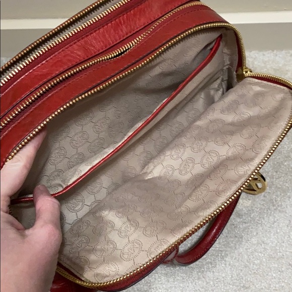 Michael Kors handbag - Picture 7 of 13